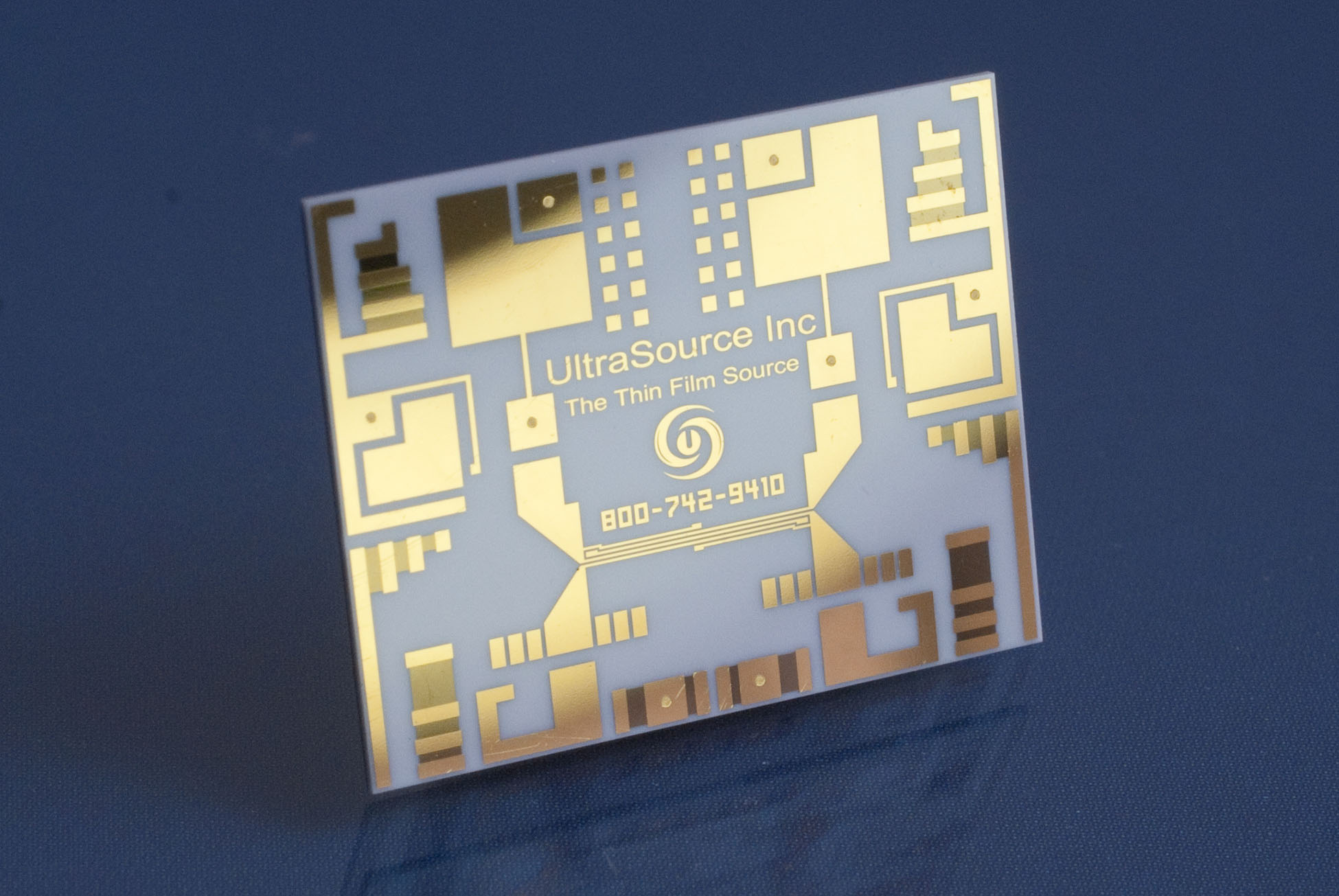 Thin film sample circuit with resistors